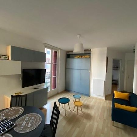 Appartement Avec Balcon Et Parking Prive 메르레뱅 외부 사진